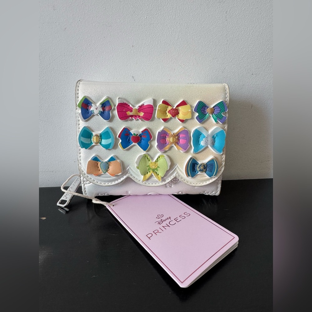 Loungefly Disney Princess Bows Icons Iridescent Wallet - Picture 2 of 7